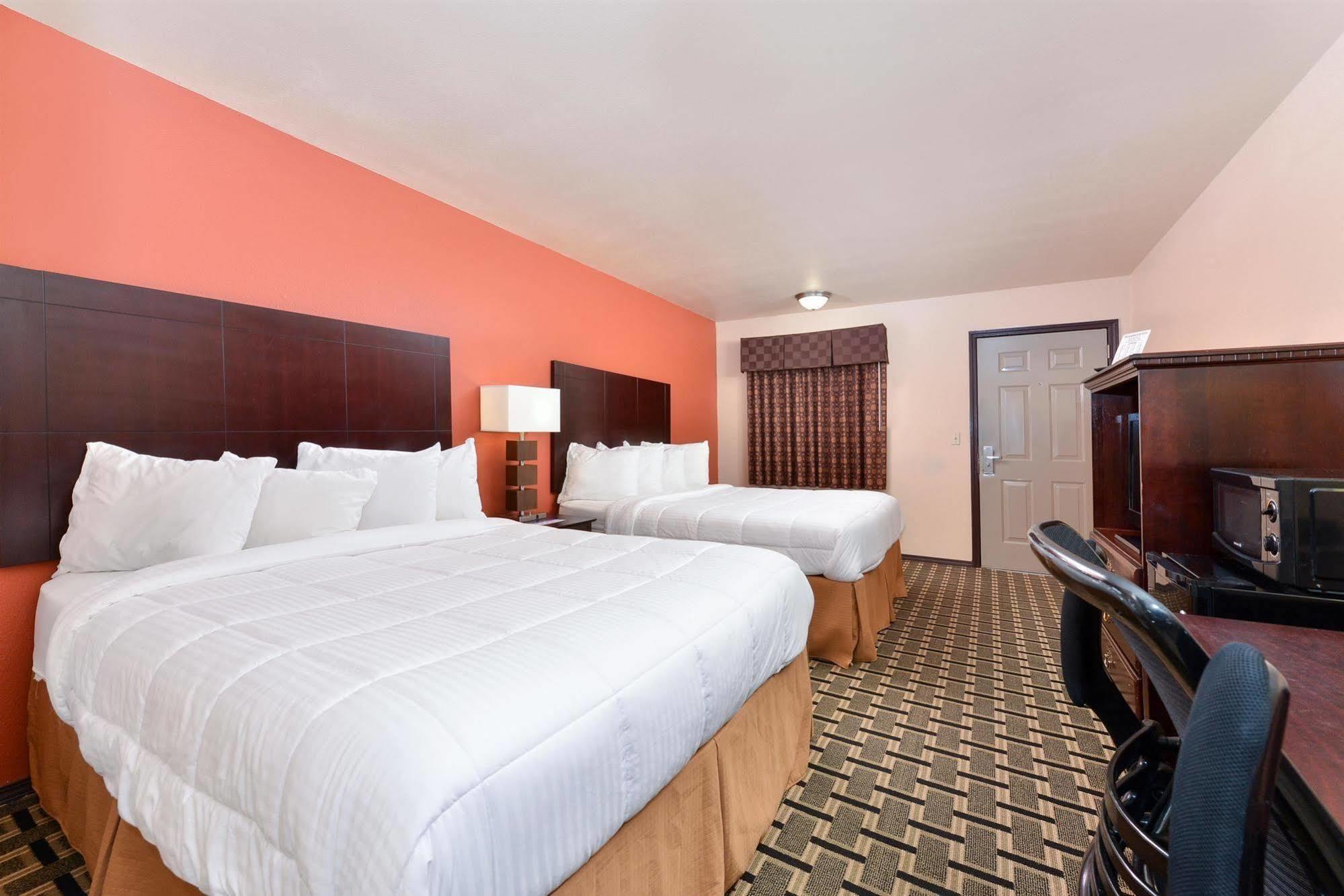 Executive Inn Woodward Eksteriør bilde